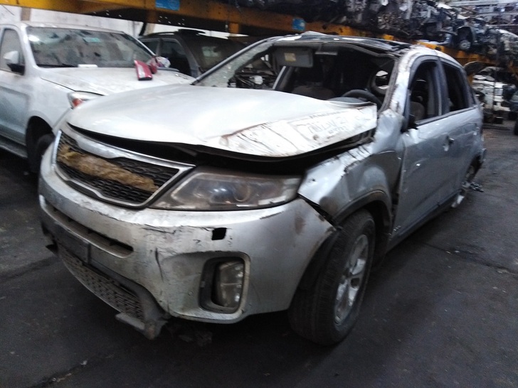 Kia SORENTO 2012 - 1 REPUESTO USADO/USADA EN DESARME